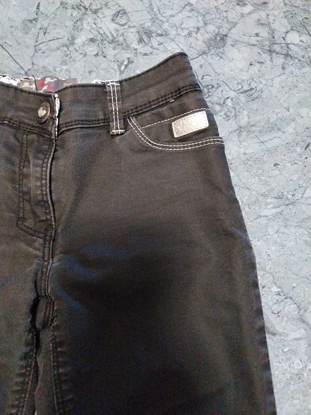 Jeans T.7 ans – photo 12